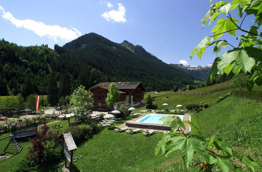 Landhaus St. Georg Bed and Breakfast Saalbach-Hinterglemm Esterno foto